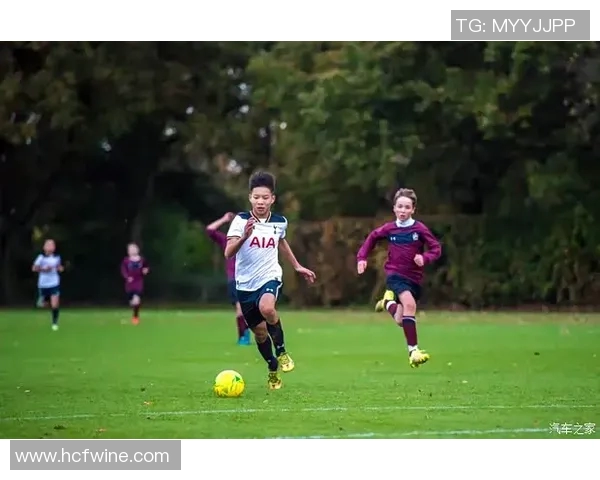 宝马携手足球明星推出限量版豪华汽车助力运动梦想