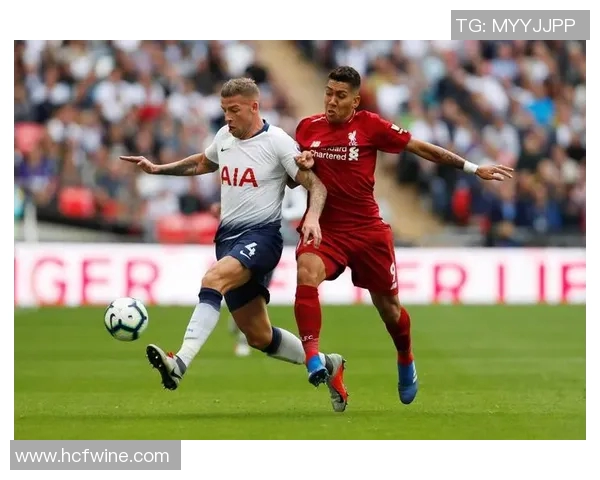 杭州足球队防守策略揭秘：如何在比赛中构建坚固防线与战术配合